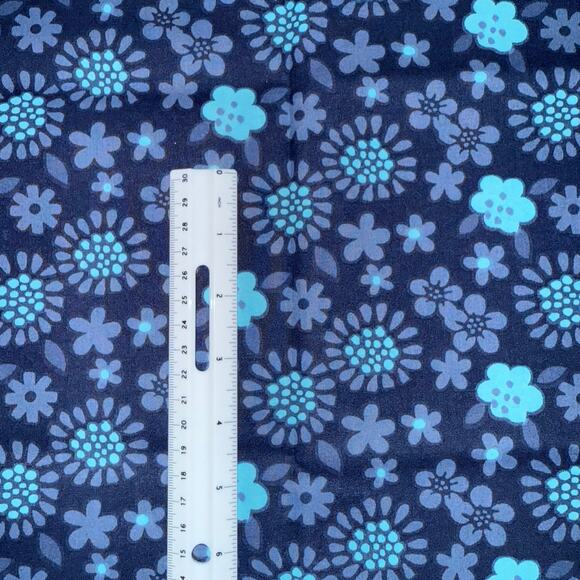 Dark Blue Floral Medallions Cotton Fabric by Quilter's Showcase -Over 3/4 Yard - Picture 3 of 4